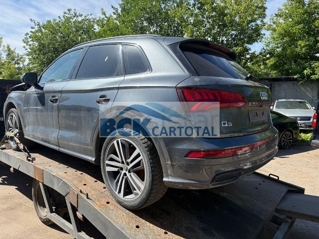 AUDI Q5 2019 г