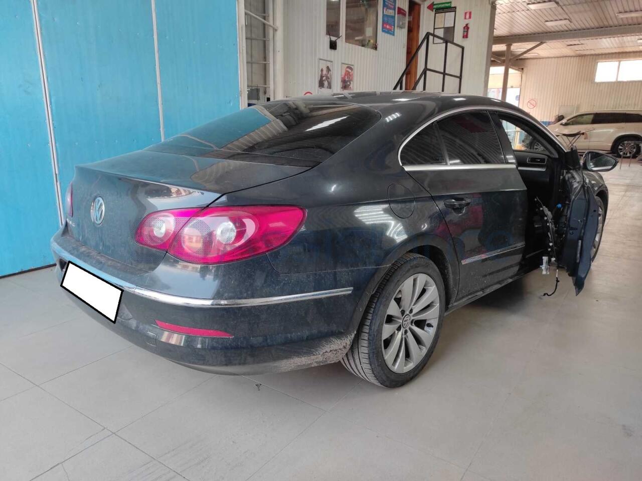 Volkswagen Passat 2011 г