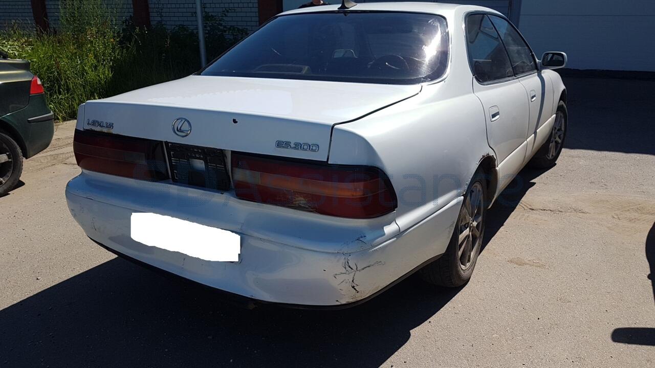 Lexus ES 1995 г