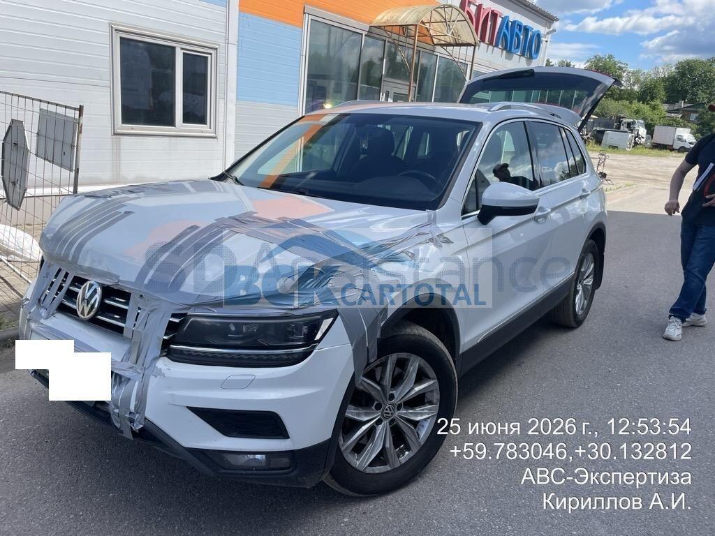 Volkswagen Tiguan 2017 г