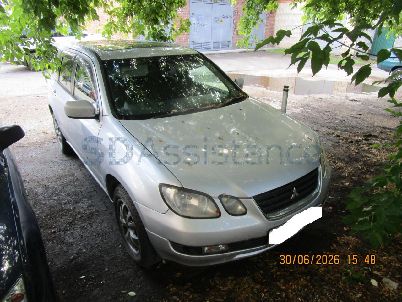 Mitsubishi Airtrek 2001 г