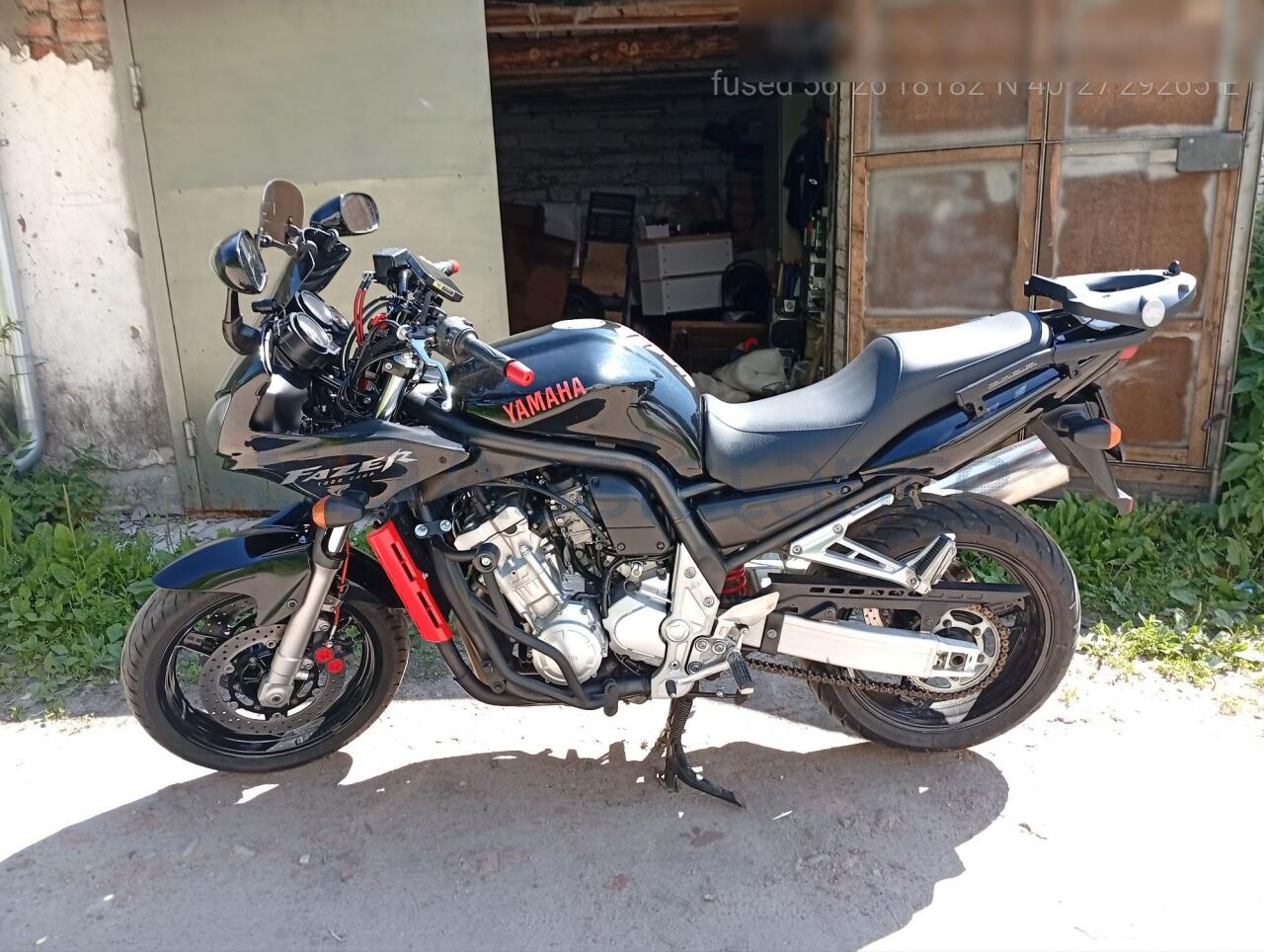 YAMAHA FZS1000 2004 г