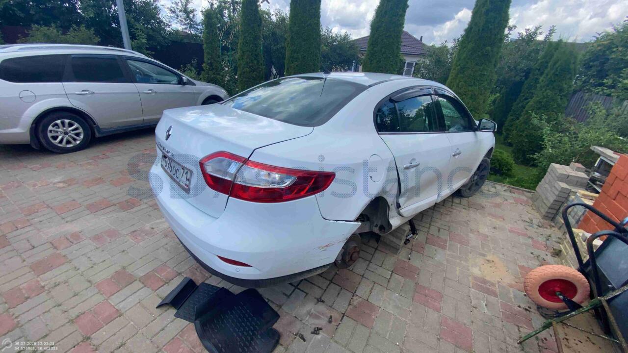 Renault Fluence 2010 г