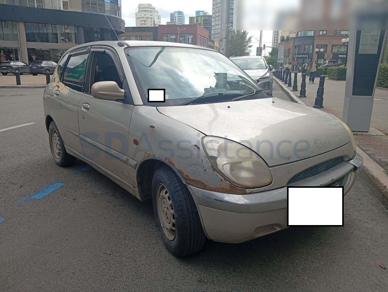 Toyota Duet 2001 г