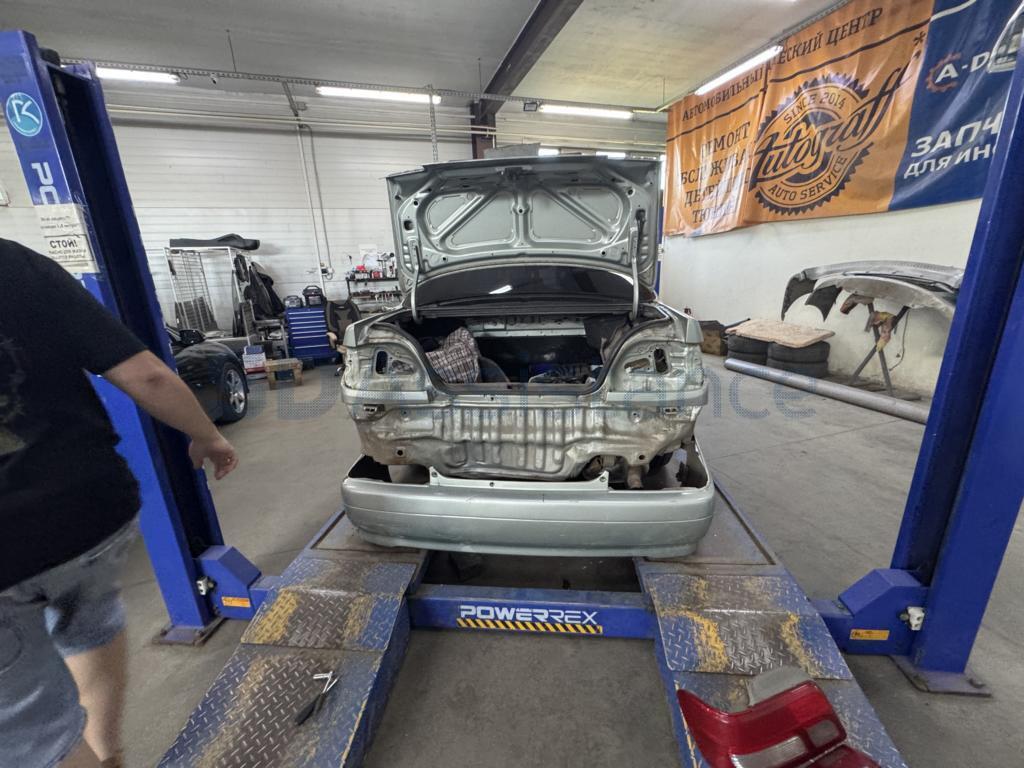Toyota Carina 2000 г