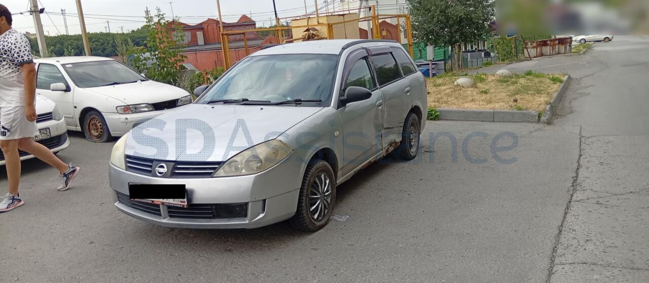 Nissan Wingroad 2003 г