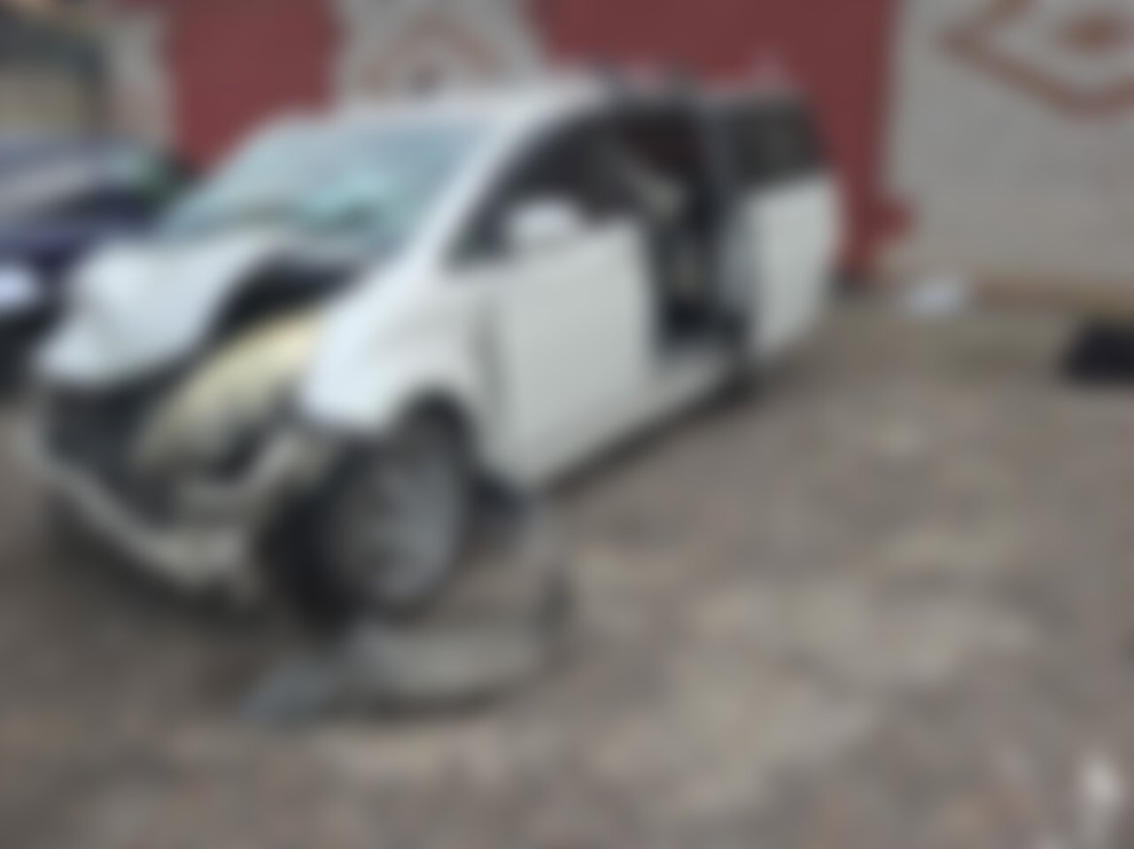 Toyota Isis 2011 г