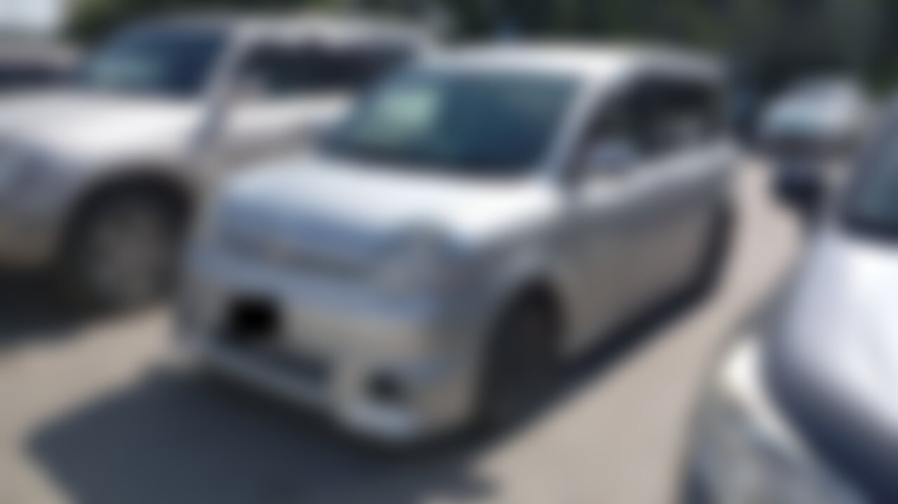 Toyota Sienta 2008 г