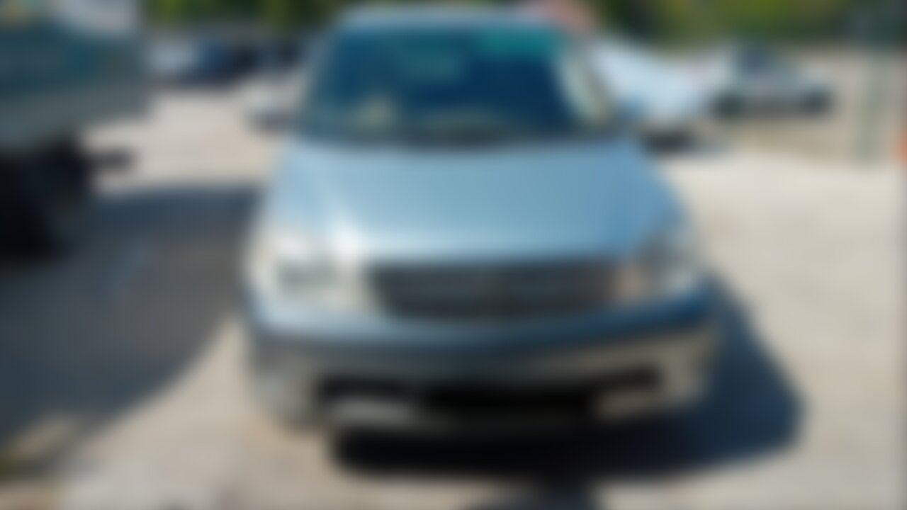 TOYOTA Nadia 2002 г