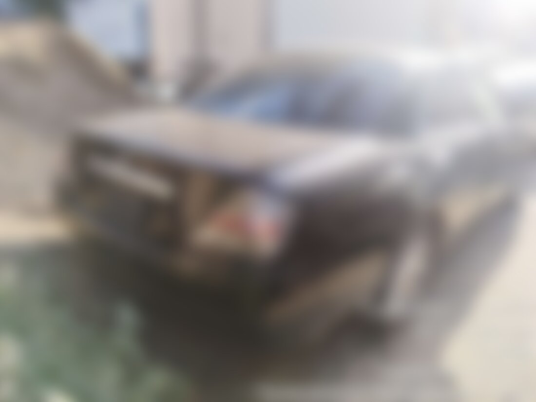 Nissan Gloria 1990 г