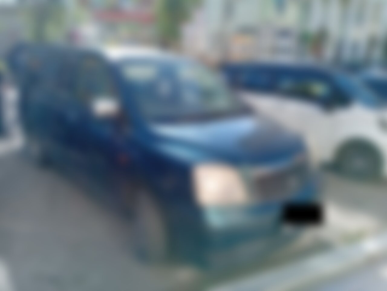 Mitsubishi Dion 2000 г