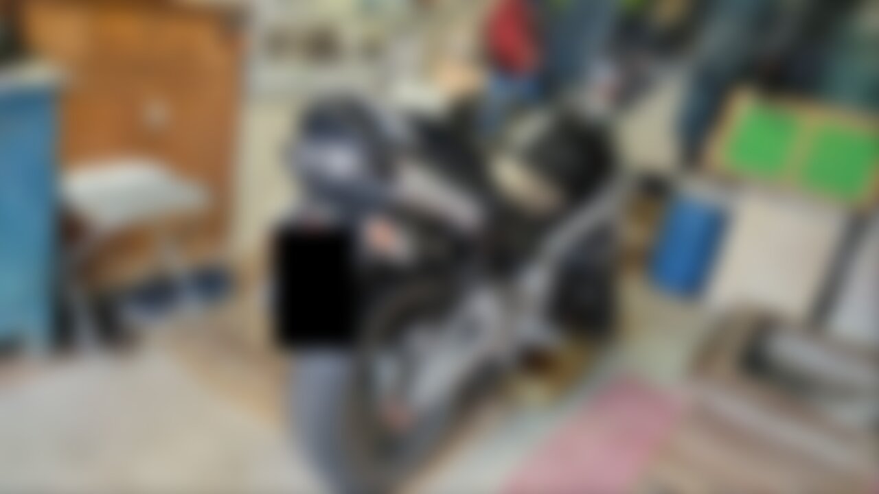 SUZUKI GSR400 2006 г