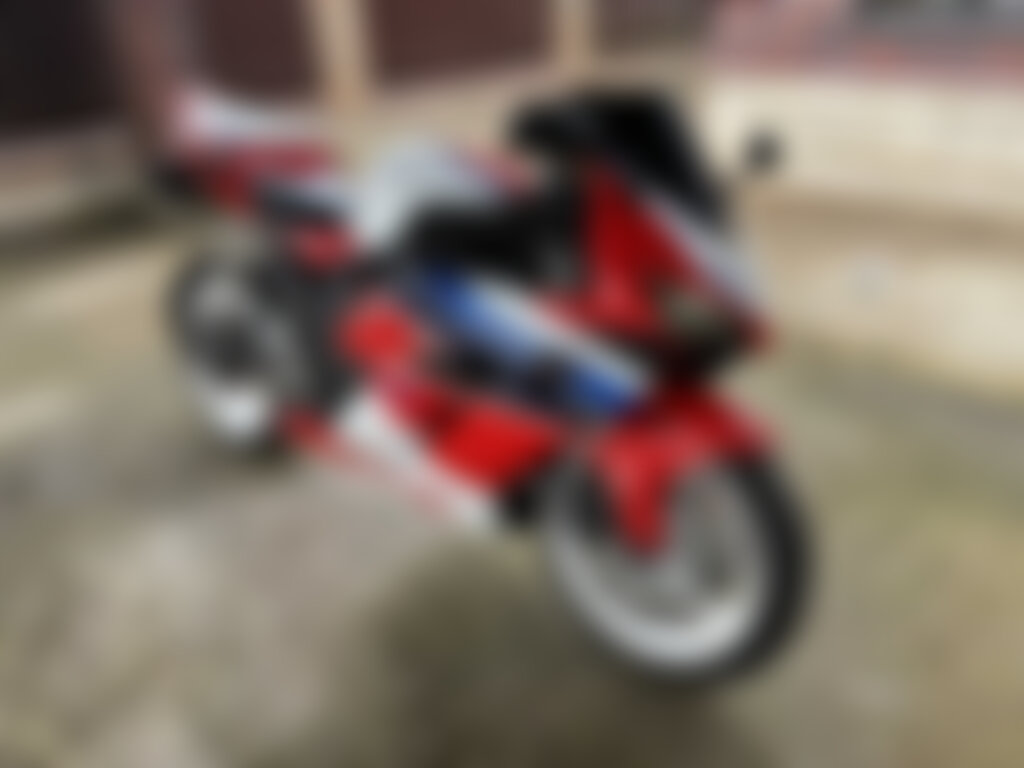 Honda CBR 1000 RR 2004 г